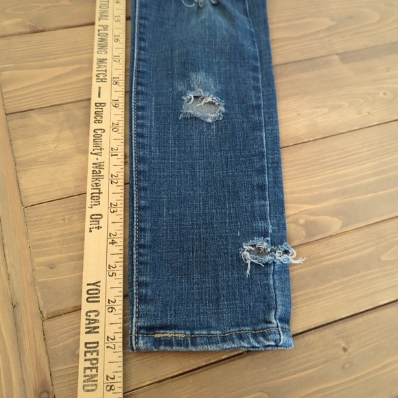 Levi's 721 Women's Distressed Ripped Skinny Jeans - Picture 8 of 12